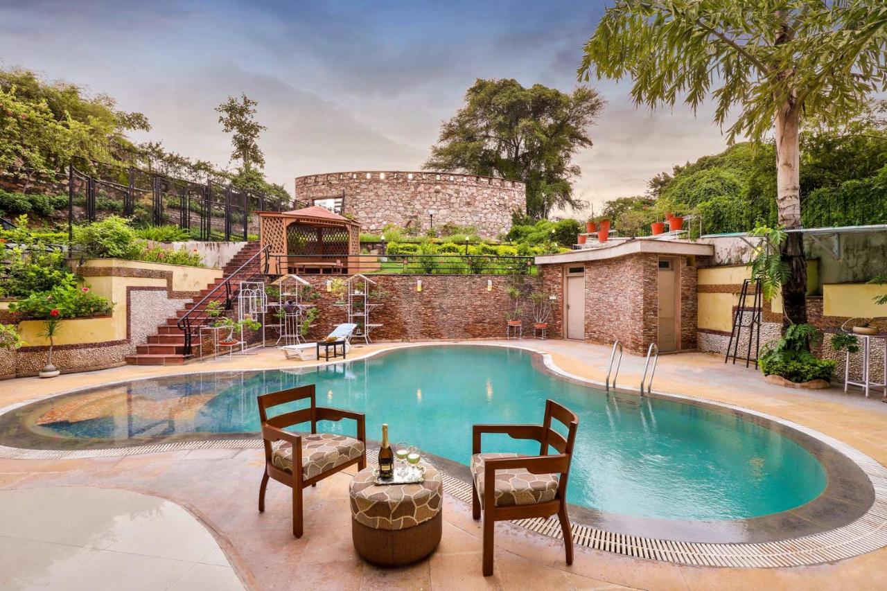 Stayvista'S Prakriti Farms With Outdoor Pool, Complimentary Breakfast And Hi-Tea Udaipur Ngoại thất bức ảnh