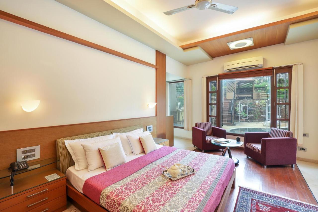 Stayvista'S Prakriti Farms With Outdoor Pool, Complimentary Breakfast And Hi-Tea Udaipur Ngoại thất bức ảnh